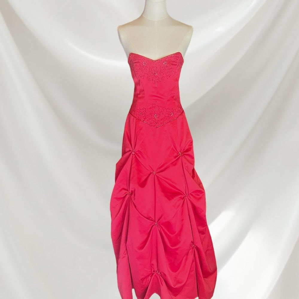 Elegant Pink Strapless Dress